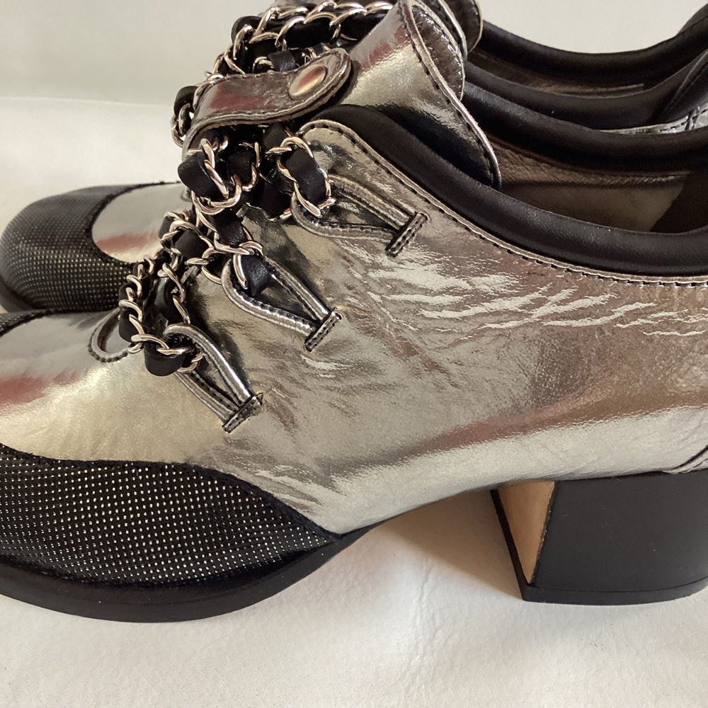 Chanel Black and Silver Leather Chain Link Lace Up Shoes NWOT SZ 6.5/36.5 - Picture 11 of 13